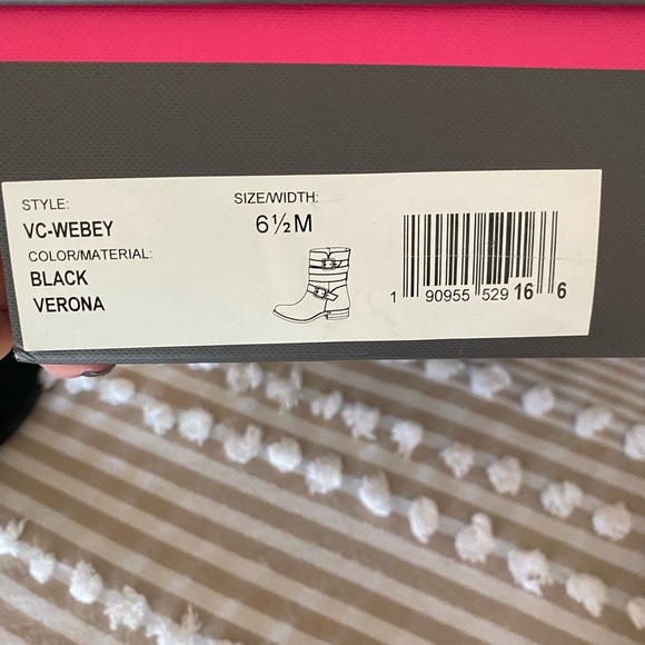 Vince Camuto ankle booties- NWT - Picture 6 of 9